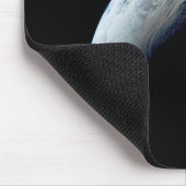 Crescent Earth wurde von der Apollo 4 Mission über Mousepad (Ecke)
