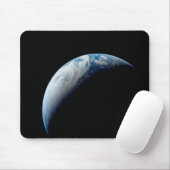 Crescent Earth wurde von der Apollo 4 Mission über Mousepad (Mit Mouse)