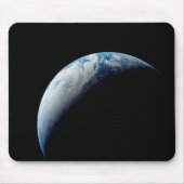 Crescent Earth wurde von der Apollo 4 Mission über Mousepad (Vorne)