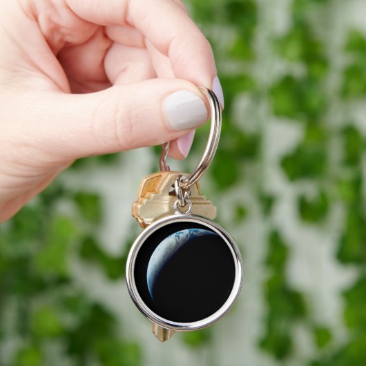 Crescent Earth wurde von der Apollo 4 Mission über Schlüsselanhänger (Hand)