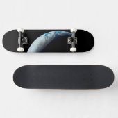 Crescent Earth wurde von der Apollo 4 Mission über Skateboard (Horizontal)