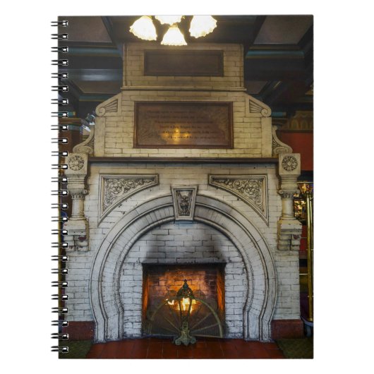 Crescent Hotel Fireplace Notizblock (Vorderseite)