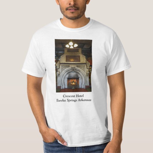 Crescent Hotel Fireplace T-Shirt (Vorderseite)