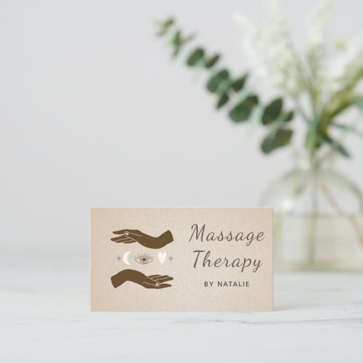 Crescent Moon & Boho Hände Massagetherapeut Brown Visitenkarte (Stehend Vorderseite)
