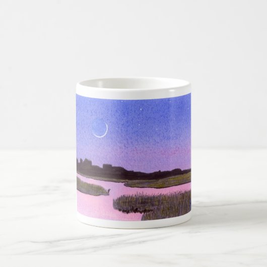 Crescent Moon & Heron in Twilight Marsh Kaffeetasse (Mittel)