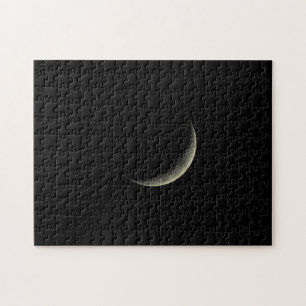 Crescent Moon im Black Sky Jigsaw Puzzle
