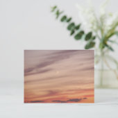 Crescent Moon in der Abenddämmerung Postkarte (Stehend Vorderseite)