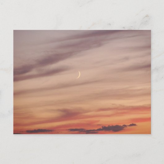 Crescent Moon in der Abenddämmerung Postkarte (Vorderseite)