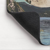 Crescent Moon über serene Landschaft Mousepad (Ecke)