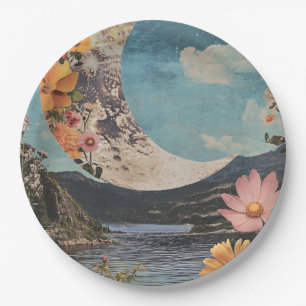 Crescent Moon über serene Landschaft Pappteller