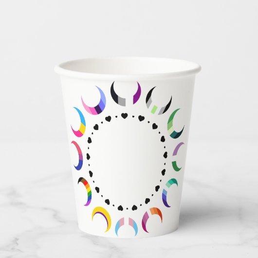 Crescent Pride Moons & Herz Ring Pappbecher (Vorderseite)
