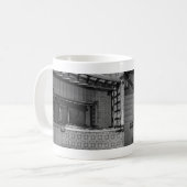 Crescent Treppenhaus Graustufen Tasse (Vorderseite Links)