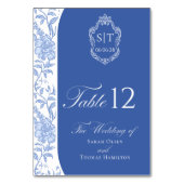 Crest-Monogramm Delft-Blau Floral Schrift Tischnummer (Vorderseite)
