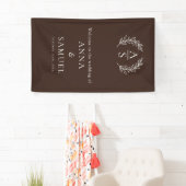 Crest-Monogramm-Schokoladenbraun- und Weiße Hochze Banner (Insitu)
