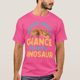 Crested Gecko verpasst nie eine Chance, ein Dinosa T-Shirt