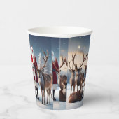 Crew des Weihnachtsmannes: Weihnachtsfeiertage mit Pappbecher (Rechts)