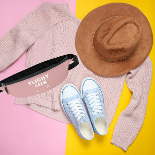 Crew-Flugflugzeug mit modernem Flug Bauchtasche