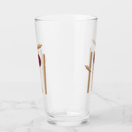 Cricket Ball und Wickets, Glas (Rechts)
