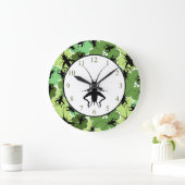 Cricket Floral Pattern Green and Black Große Wanduhr (Zuhause)