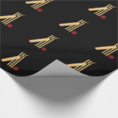 Cricket - Wicket, Bat and Ball, schwarzer Hintergr Geschenkpapier (Ecke)