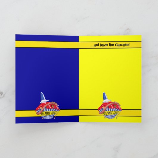 Crime Scene Cupcake Geburtskarte Karte (Innenseite)