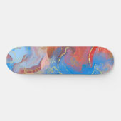 Crimson, Blush, Blau und Gold marmorierter Alkohol Skateboard (Horizontal)