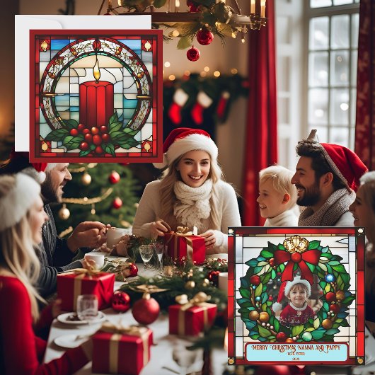 Crimson Christmas Candle Imitats festgehalten