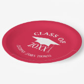 Crimson Grad Cap und Blätter Papier Teller 9" (Schrägansicht)
