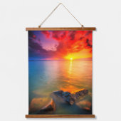 Crimson Horizon Over Gentle Waters Wandteppich Mit Holzrahmen (Vorderseite)
