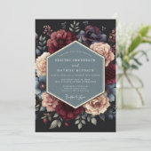 Crimson Midnight Flora Wedding Einladung (Stehend Vorderseite)