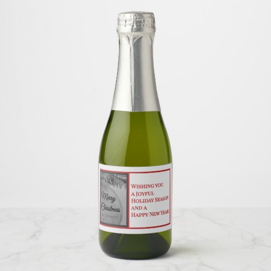 Crimson Ornament Christmas – Elegant Holiday Schaumweinetikett (Vorderseite)