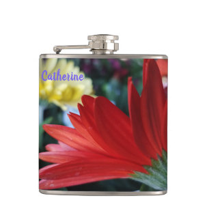 Crimson red Gerbera Daisy Blume nah-up Flachmann