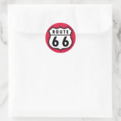 Crimson Red Route 66 Road Sign Runder Aufkleber (Tasche)