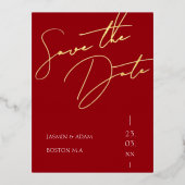 Crimson Red Script Wedding Save the Date Gold Folie Einladungspostkarte (Vorderseite)