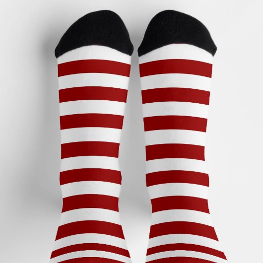 Crimson Red und White Stripes Socken (Oben)