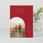 Crimson Red White Simple Foto Wedding Save The Date (Stehend Vorderseite)