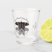 Crimson Rose Butterfly Shadow Monogram Schnapsglas (Vorderseite)