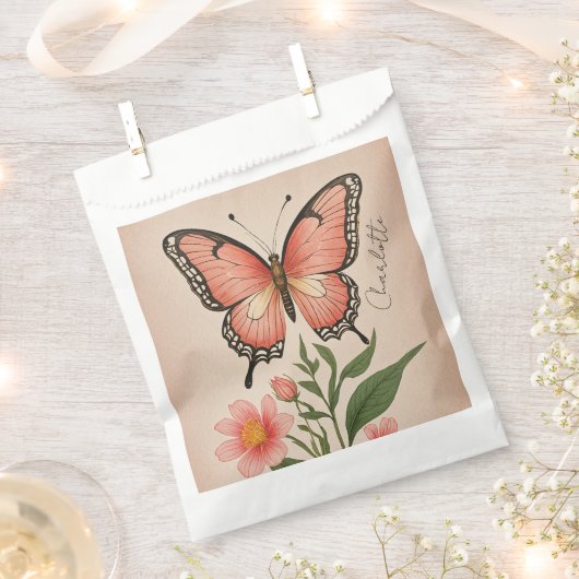 Crimson Serenade Personalisiert Geschenktütchen (Ausgeschnitten)