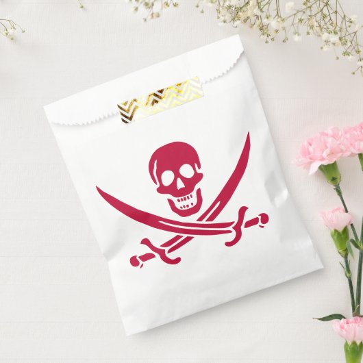 Crimson Skull & Schwerter Pirate Fahne von Calico Geschenktütchen (Versiegelt)