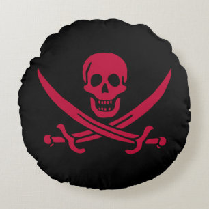 Crimson Skull & Schwerter Pirate Fahne von Calico Rundes Kissen