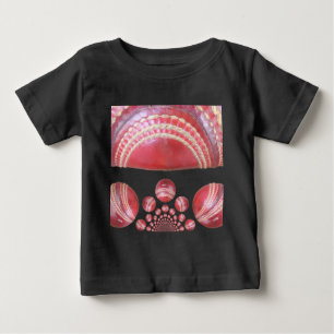 Crimson Spin - Ein wunderschöner Red Cricket Ball  Baby T-shirt