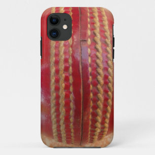 Crimson Stitch Focus: Nahes Up of Cricket's Heart Case-Mate iPhone Hülle