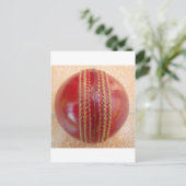 Crimson Stitch Focus: Nahes Up of Cricket's Heart Postkarte (Stehend Vorderseite)