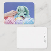 Crochet Bunny in the Making – Gentle Craft Mood Mitteilungskarte (Vorne/Hinten)