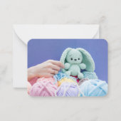 Crochet Bunny in the Making – Gentle Craft Mood Mitteilungskarte (Vorderseite)