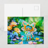 Crocheted Fairy mit blauen Blumen Feiertagspostkarte (Vorne/Hinten)