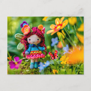 Crocheted Fairy mit gelben Blumen Feiertagspostkarte