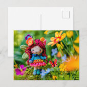 Crocheted Fairy mit gelben Blumen Feiertagspostkarte (Vorne/Hinten)