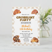 Croissant Birthday Invitation Einladung (Stehend Vorderseite)