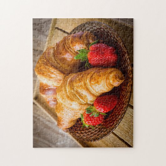 Croissants mit Erdbeeren Jigsaw Puzzle (Vertikal)